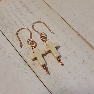 Handmade Dangle Cross Earrings, Reconstituted Howlite, Copper wire - image5